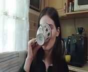 A friend came to drink coffee BUT SHE received a PORTION OF CUM in her mouth!!! from long 30 hair xvideo