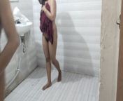 Young Bhabi was taking bath when suddenly the brother-in-law secretly left her in the bathroom. from desi bhabhi bathing mms 3gpgladeshi musumi coda codi video