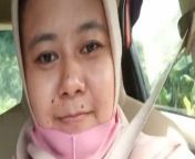 Fitrie st pamer payudara, fitrie share tits. from video bokep indonesia janda montok d
