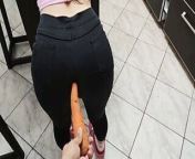 Young Unsatisfied Hot Wife Is Eager for a Big Cock and I told her to fuck her with the carrot in her ass from wife in law jav bbc