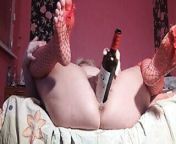 Pussy stretching, bottles and brush play from brush pussy masturbation