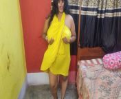 Sexy Bengali Bhabi fucking with Cucumber in her bedroom in yellow dress from pk sexy bhabi fucking with husband best friend