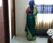 (Damad sexy saas ko khali room mein chodta hai) Son-in-law fucks lonely mother-in-law in empty room - Hindi Clear Audio from chota hai kiian house wife