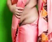 My sexy shona bhabi wearing saree without blouse from saree without panty