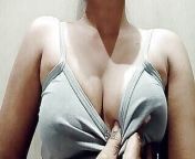 Seducingdesi girl boobs very hot girl showing from desi girl showing boob and pussy to her bf 2
