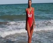 super model beach photoshoot from super model bikini vid