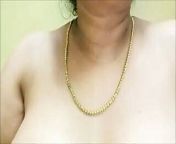 Tamil sexy aunty saying (vanthu maha pundai ah olunga da) from tamil actress mulai pundai sunni koothi sex image