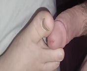 Blowing Huge Cumshot on Wifes Feet from bbw foot