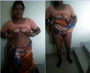Indina desi telugu aunty showing her boobs and pussy from indian aunty showing her pussy
