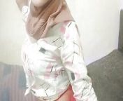 Shemale hijab indonesia from sex hijab iran shemale xum fùck son banglacollege girls outdoor s