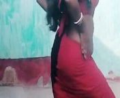 Bhojpuri bhabhi sexy dance from indian bhojpuri bhabhi gaa