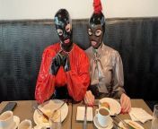Breakfast in full latex with LatexRapture and Miss Fetilicious from female latex mask