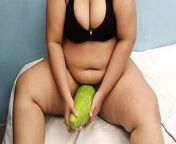 Sexy tamil aunty wants to have sex by inserting gourd inside genitalia - Hindi from hot tamil aunty in horny mood boobs exposing hot selfie video mp4