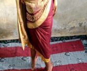 Desi bhabhi wearing a saree and fucking in devar from devar ne bhabhi ki saree nangi xhudai ke sex
