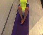 I got horny watching my stepmom stretch with wet panties and i couldn’t resist her from t ranslated by a yoga instructorxnxx