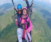 SQUIRTING while PARAGLIDING in 2200 m above the sea ( 7000 feet ) from xxx squirting extreme public